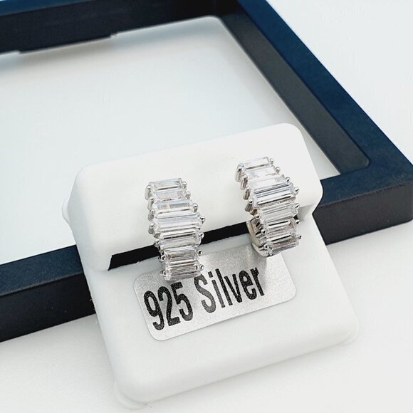 "925 Sterling Silver Cubic Zirconia Earrings, UU1P6A6136 - Picture 9 of 9